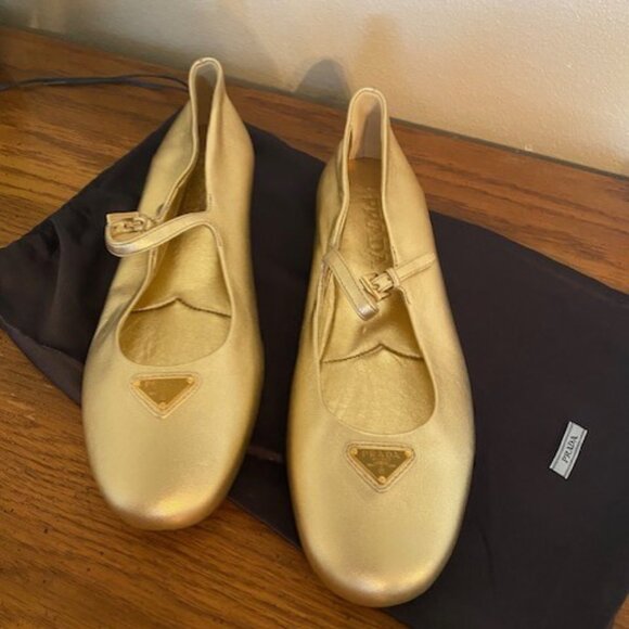 Authentic Prada gold ballet flats - Picture 2 of 4